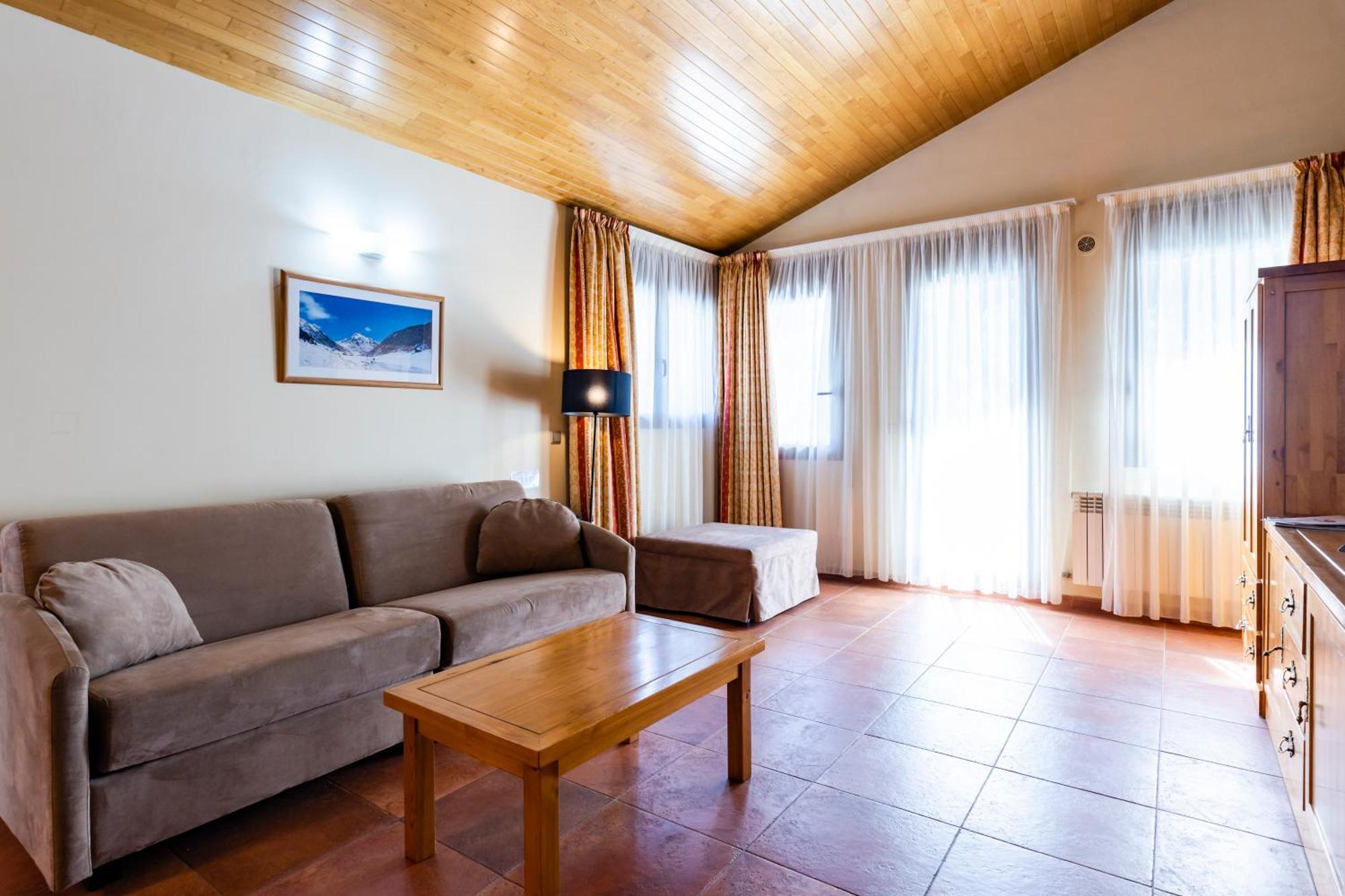 Apartaments Sant Moritz Arinsal Buitenkant foto
