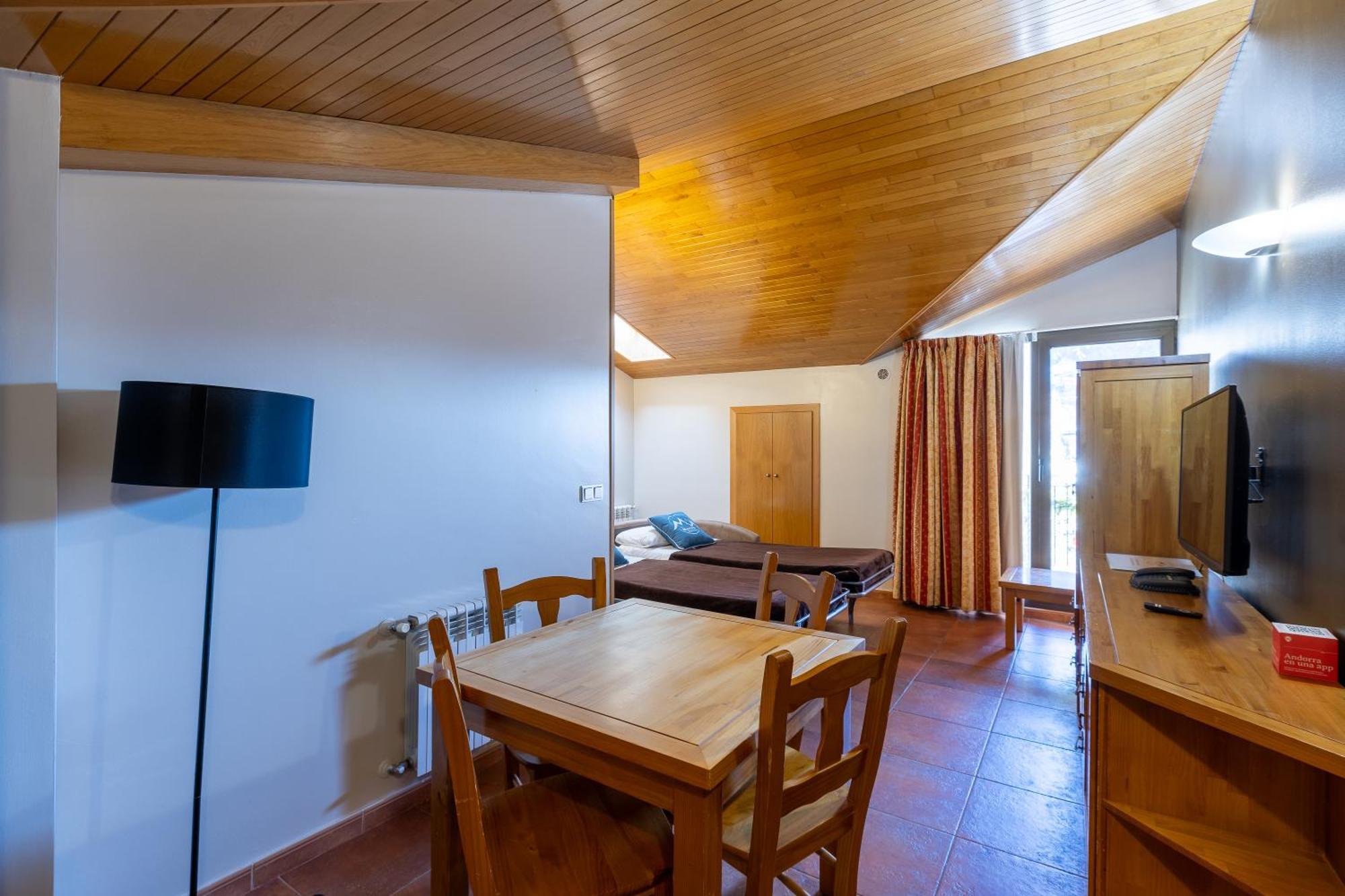 Apartaments Sant Moritz Arinsal Buitenkant foto
